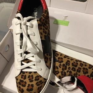 Leopard star shoes